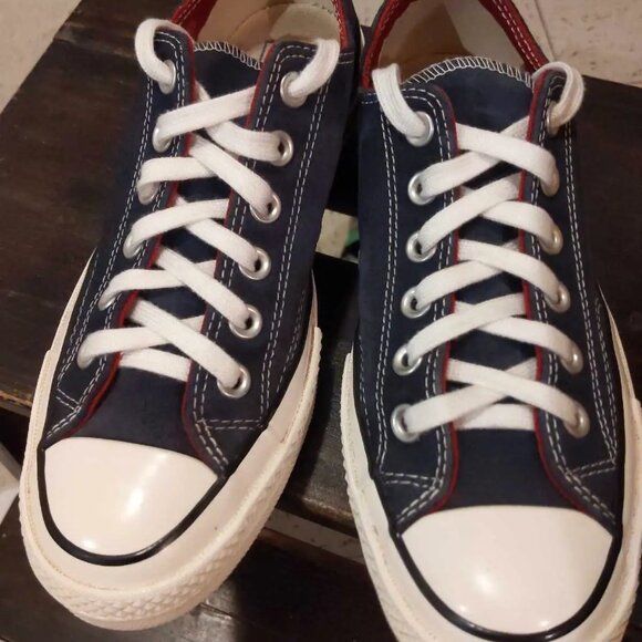 Unisex Converse Chuck Taylor Low-Top Sneakers - Size 5M 7W - Picture 5 of 6